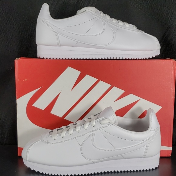 NEW! Nike Classic Cortez Leather White/White - Picture 2 of 4